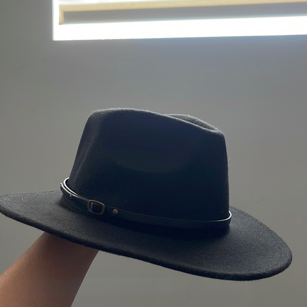 black fedora hat worn once